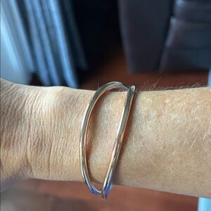 Kendra Scott Elegant Rose Gold Bangle Bracelet